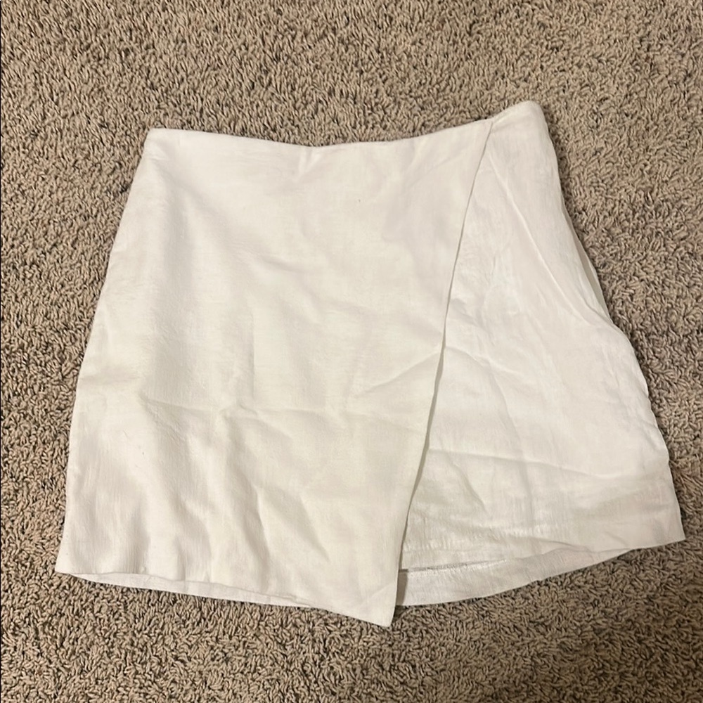 Abercrombie & Fitch White Skirt